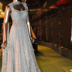 Elegante vestido informal largo hasta el suelo bordado patrón Floral tafetán tela Indie estilo popular asimétrico silueta diamantes - Product Image 1