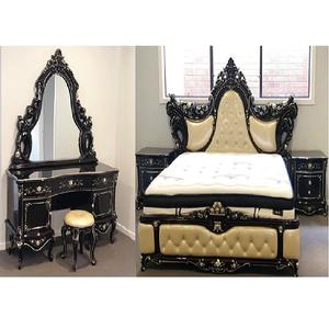 Cabecero de Cama Negro de Lujo, Madera Tratada, Juego de Dormitorio Moderno, Muebles de Dormitorio de Tamaño Personalizado, Diseño de Autor - Product Image 1