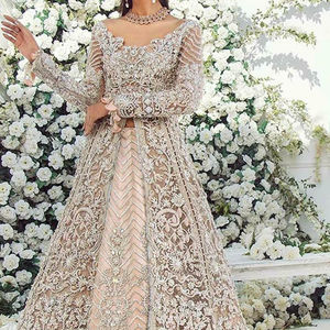 2021 Robe de mariée à la mode veste longueur au sol avec Lehenga orné de perles de verre en cristal et de pierre en soie - Product Image 1