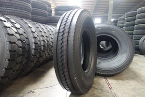 Pneu radial LT285/75R16-10PR avec chambre à air, neuf, pour camions commerciaux Howo, remplacement pour transmission M - Product Image 2