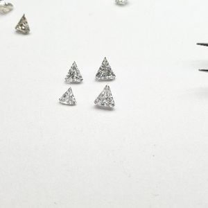 Karaté SI — diamant en forme de Triangle, raffiné et luxueuse, de couleur G, H, I, 0.80 à 0.89, 316l, poli, CVD - Product Image 1