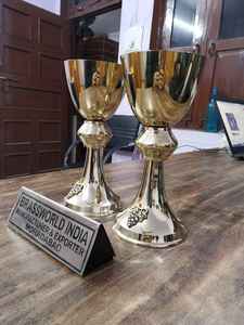 FINITION EN LAITON CUIVRE CALICE ET PATEN ÉGLISE FOURNITURES par Brassworld Inde - Product Image 6
