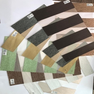 Combi ม่านคลุมพร้อมผ้าม้าลาย,ม่านรวมแสงสีพื้นโค้งแบบม้าลายจับคู่กัน - Product Image 1