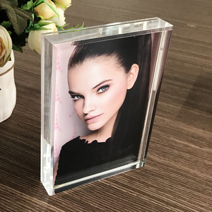 Modern and Luxury Design Acrylic Photo Frame with Magnet for <b>Display</b> <b>Racks</b> - Product Image 2