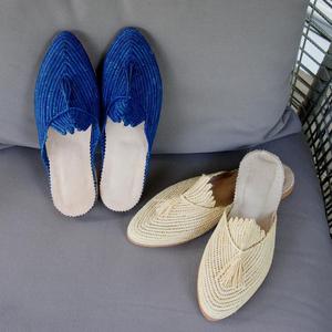 Babouches en paille de raphia, créations artisanales - Product Image 1