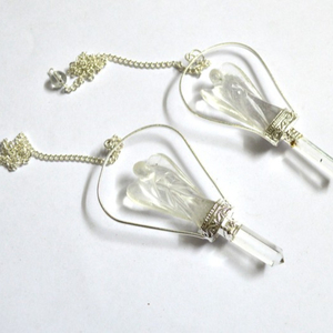 Péndulos de Ángel de Cuarzo Cristal de Buena Calidad: Péndulos de Ángel de Cuarzo Cristal en Venta - Product Image 1