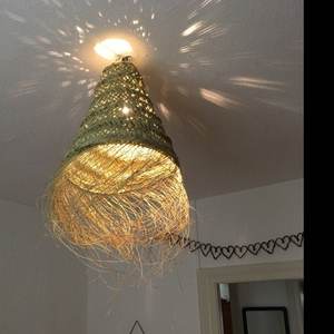 โป๊ะตกแต่งหญ้าทะเลทำมือจากเวียดนาม,ที่บังแสงสำหรับร้านอาหารและของตกแต่งบ้านผลิตในเวียดนามสินค้าขายดี - Product Image 5