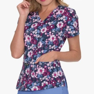 Conjuntos de Uniformes Médicos de Manga Corta Estampados para Mujer, Uniformes de Enfermera OEM, 65% Poliéster, 35% Algodón, Logotipo Personalizado de Bangladés para Uso Hospitalario - Product Image 4