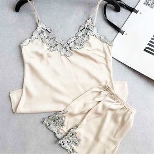 Pijamas de enfermería más baratos 2019 - Product Image 1