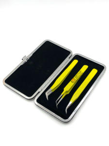 Revêtement en poudre jaune professionnel pince à épiler en acier inoxydable à 45 degrés Instrument de beauté avec logo personnalisé - Product Image 3