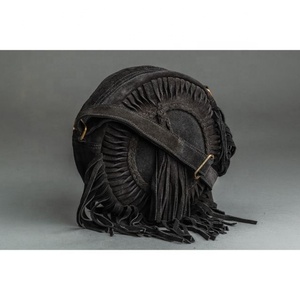 Nouvelle mode sac à bandoulière rond en cuir suédé à franges vente en gros sac à bandoulière bohème pour femmes sac circulaire de style cowgirl cadeau pour elle - Product Image 3