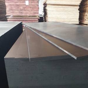 Contreplaqué filmé 15 mm - Product Image 1