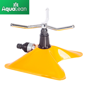 Aspersor de Metal de 3 brazos para jardinería, rotación de césped, base - Product Image 2