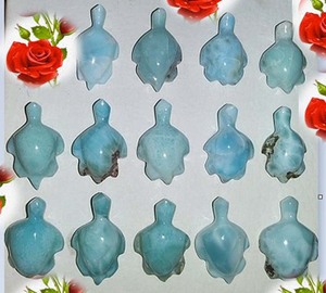 Tortuga Tallada en Piedra Preciosa Natural Genuina, Larimar de 15 mm, Cabujón Suelto Liso, Gemas Certificadas por IGI para Joyería de Colgante - Product Image 1