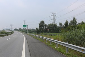 Barandilla de carretera, valla de protección, hecha en Vietnam - Product Image 3