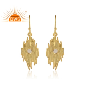 Proveedor Mayorista de Joyería de Piedras Preciosas Naturales, Aretes de Plata 925 Chapados en Oro con Diseño de Vibración y Piedra Lunar Arcoíris - Product Image 3