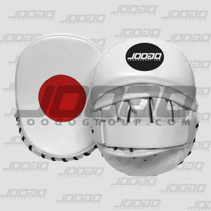 BOXING MITTS MMA MUAY THAI HOOK AND TARGET FOCUS PADS MARTIAL ARTS - Product Image 1