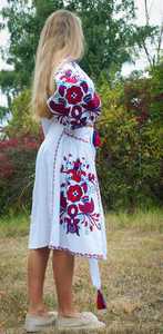 Elegante y moderno diseño vestido de mujer Maxi vestidos de señora de las mujeres manga larga elegante vestido bordado ucraniano bordado vestido - Product Image 3