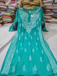 Diseño moderno y último en elegante Kurti allover chikankari con trabajo de Bordado de hilo pesado-2024 - Product Image 2
