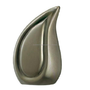 De Metal de alta calidad artesanía gota de lágrima cremación urnas para Uso en adultos con níquel acabado - Product Image 4