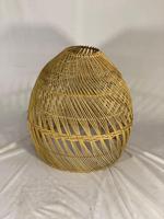 Lampe suspendue en rotin naturel fait main, finition vernie, design traditionnel, couleur personnalisée, pour appartement commercial, hôtel, extérieur