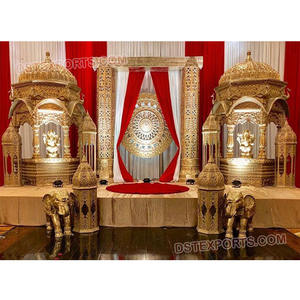 Grande scène de mariage à thème musulman, décor marocain, réception, bal de mariage, scène traditionnelle - Product Image 1