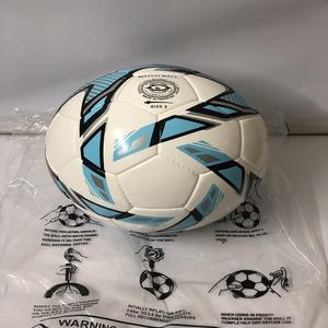 Balón de Fútbol Oficial Cordley de Microfibra, Balón de Fútbol con Diseño Personalizado - Product Image 2