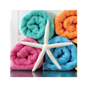 Fabricant indien de motif attrayant coton recyclé le plus vendu 350-600 gsm serviettes de plage serviette de plage de golf d'Inde