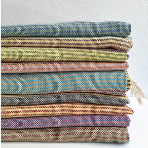 Mantas y mantas de jacquard certificadas GOTS de algodón orgánico 100% hechas a mano, algodón suave estampado de estilo indio para Navidad - Product Image 2