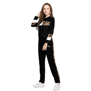 Tracksuits ชุดวอร์มแขนยาวสำหรับผู้หญิง,ชุดวอร์มชุดกีฬาพิมพ์โลโก้ออกแบบได้เองผลิตในปากีสถาน - Product Image 1