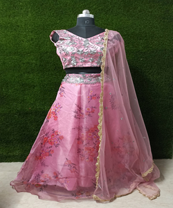 Exclusif indien Designer coloré brodé travail manuel Lehenga Choli avec chemisier traditionnel personnalisé vêtements en gros Alphanumero - Product Image 3