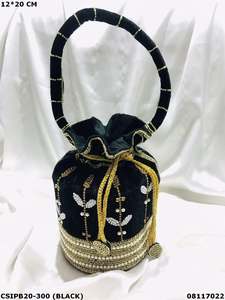 Sac de soirée Handcrafted Designer Ladies Bridal Potli Batua Matériel de velours luxueux - Product Image 3