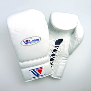 Gants de boxe à lacets personnalisés de qualité supérieure 8oz 6oz 16oz Tailles Gants Winining en cuir PU pour enfants MMA Formation pour gymnases - Product Image 4