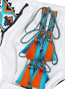 <span class=keywords><strong>Lungo</strong></span> bianco ricamato vyshyvanka vestito rotondo collo stringa <span class=keywords><strong>con</strong></span> la nappa anteriore della fessura <span class=keywords><strong>lungo</strong></span> delle donne maxi vestito nuovo arrivo - Product Image 3