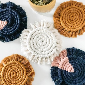 Fabriqué à la main En Macramé Blanc Sous-verres En Macramé De Coton Napperon - Product Image 1