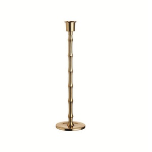 Candelabro Chapado en Oro, Portavelas Hecho a Mano, Portavelas Votivo de Metal Dorado, Centro de Mesa, Portavelas Votivo - Product Image 1