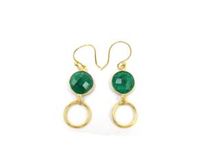 Pendientes de Aro Modernos Hechos a Mano con Esmeralda Teñida, Chapados en Oro de 18K, Forma Redonda y Facetada, para Ella - Product Image 1