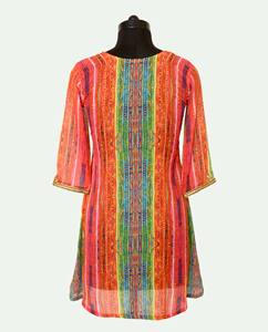 Robes d'impression numérique modernes haute couture Vêtements indiens et pakistanais modernes Viscose Kurti Tops Impression numérique - Product Image 2