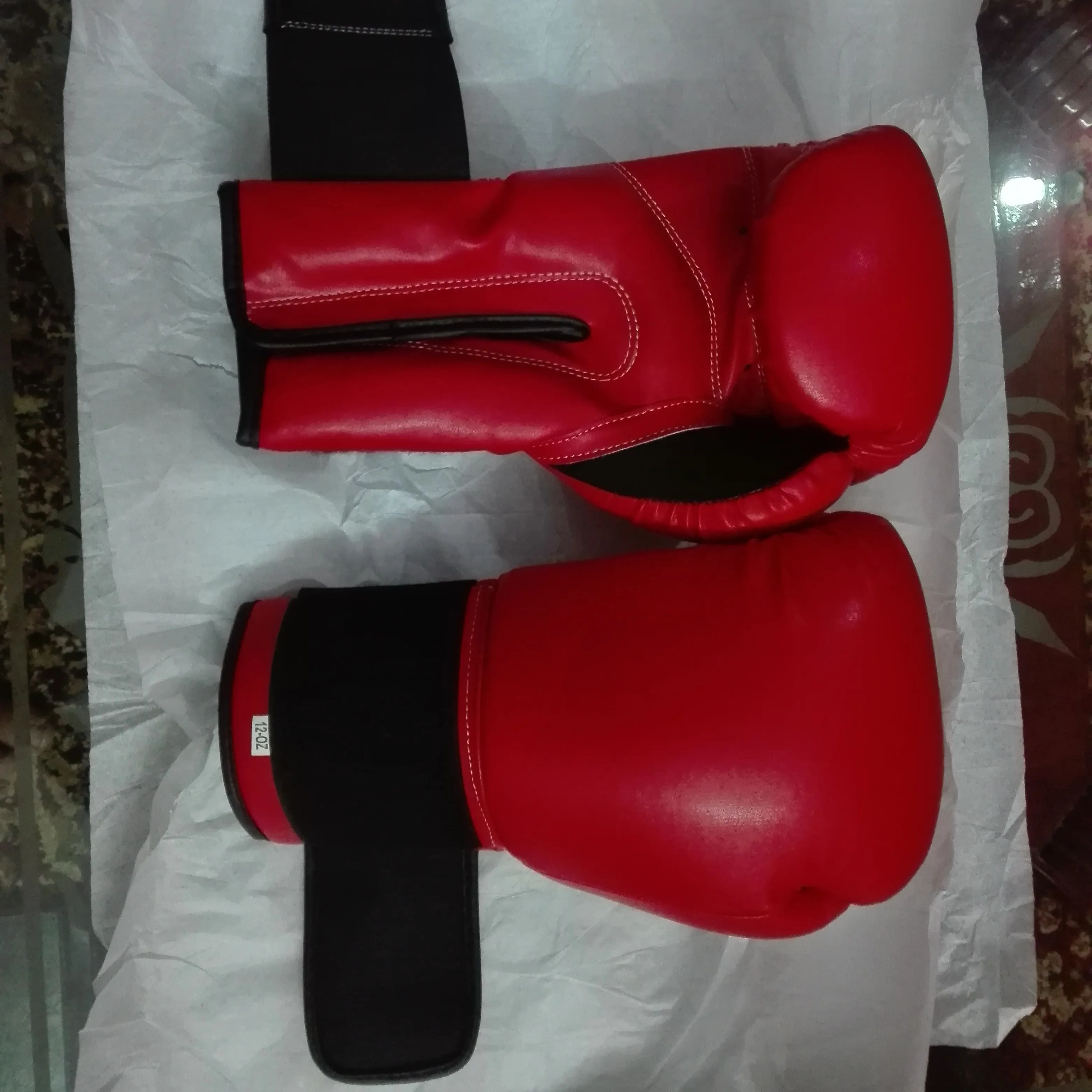 RED BOXING PAAR FÜR MMA GREARS 12 OZ AUS KÜNSTLICHEM LEDER