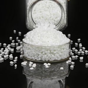 Resina POM Reciclada Certificada de Alta Calidad Garantizada, Materia Prima para Piezas Automotrices de Grado Alimenticio, Alto Brillo, Retardante de Llama - Product Image 1