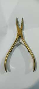 Pinzas Profesionales Obexa OBP-0394 de Acero Inoxidable Quirúrgico Chapado en Oro de 24k con 3 Orificios para Extensiones de Cabello con Encaje - Product Image 2