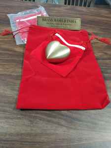 Urne funéraire en laiton gravée en forme de cœur rose, style américain, pour souvenirs funéraires, BRASSWORLD INDIA - Product Image 4