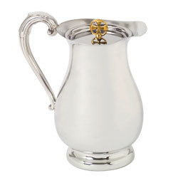 Pichet en argent en laiton poli avec modèle de style religieux gravé de raisins supérieurs pour fournitures d'église cadeau religieux - Product Image 4
