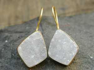 Pendientes de Plata de Ley 92.5 Chapados en Oro con Piedras Preciosas Naturales de Drusa Blanca en Forma de Fantasía, Venta al por Mayor, Regalo de Boda para Mujer - Product Image 3