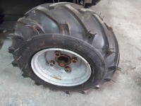 Mini dumper électrique de 500kg avec roue pneumatique, matériau métallique de brouette entraînée par batterie