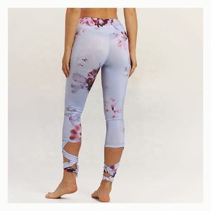 Conjunto de ropa de Yoga con serigrafía personalizada para mujer, ropa deportiva 100% de algodón, transpirable, antibacteriano, superventas, venta al por mayor, bajo - Product Image 4