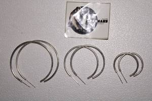 Boucles d'oreilles en laiton nickelé pour femmes, dernier design, pour mariage, événements et cadeaux, boucles d'oreilles à la mode en laiton et en forme de cerceau - Product Image 2