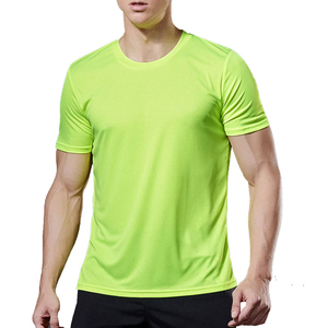 T-shirt personnalisé pour homme et femme en coton polyester 100% avec logo personnalisé, impression personnalisée disponible - Product Image 1
