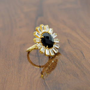 Gorgeous 18k Gold Plated <b>Black</b> <b>Onyx</b> Gemstone Floral <b>Ring</b> Wholesale Sterling Silver Sunflower <b>Rings</b> for Women's Weddings Parties - Product Image 2