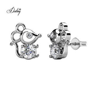 Pendientes <span class=keywords><strong>pequeños</strong></span> y bonitos con forma de ratón, adornados con cristales de <span class=keywords><strong>Swarovski</strong></span> Daisini, bonitos Pendientes chapados en oro de 18 quilates para niños - Product Image 4
